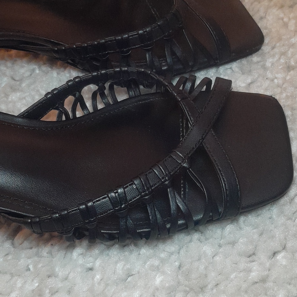 STEVE MADDEN SHAREY kitten Heel Sandals Size 7 - Picture 9 of 14